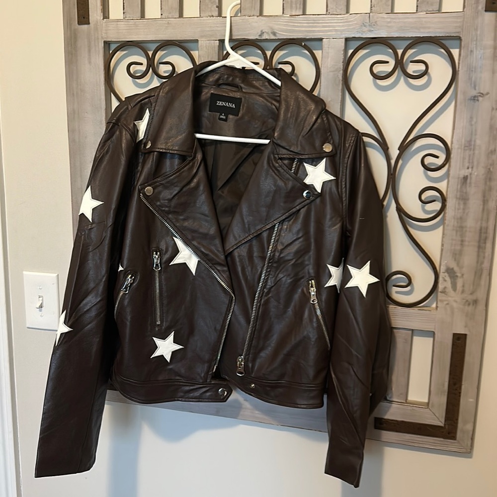 Zenana brown/white star leather jacket. No tags/never worn.